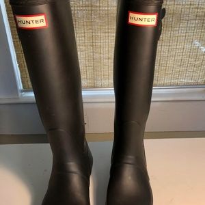 Hunter Original Tall Rain Boots 7 YAY!!! 7.5